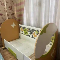 تخت و دراور چوبی کودک|تخت و صندلی بچه|مشهد, دانشجو|دیوار