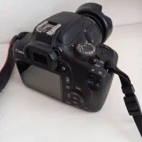 دوبین کنون همراه لنز