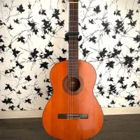 فروش یک عدد گیتار یاماها ژاپنی اصل