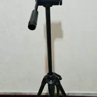 سه پایه دوربین فیلمبرداری