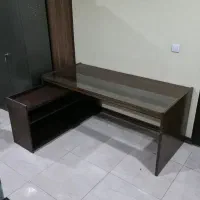 میز تحریر چوبی دوتکه بسیار تمیز