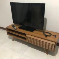 تلویزیون LG - 32 به همراه میز - کاملا سالم