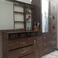کمد رخت آویز و میز آرایش کشو دار آینه ریلی|جاکفشی، کمد، دراور|صحنه, |دیوار