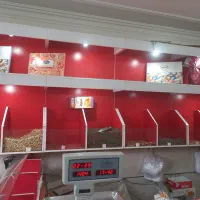 ویترین و قفسه