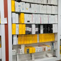 سه عدد میز ودوعدد قفس واسه موبایل ۸۵۰۰