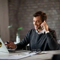 مشاور تلفنی درآمد خوب