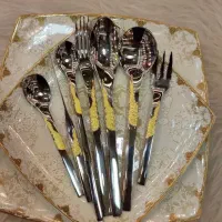 سرویس قاشق چنگال ۳۰ نفره ۱۵۱پارچه دهانه اروپایی نو