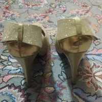 کفش پاشنه بلند|کیف، کفش، کمربند|پیشوا, |دیوار