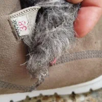 نیم بوت در حد نو|کیف، کفش، کمربند|پرند, فاز ۶|دیوار