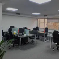 منشی و مسئول دفتر