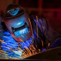 استخدام نیروی جوشکار co2-کارگر ساده (حقوق بالا)