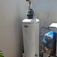 آبگرم کن ایستاده کاملا سالم