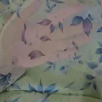 پارچه چادری|لباس|مشهد, میان ولایت|دیوار