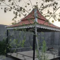 زمین شاهنامه ۷۶