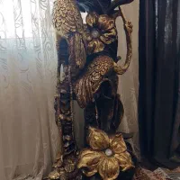 ساعت کنار سالنی