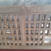 پنجره قدیمی مشبک