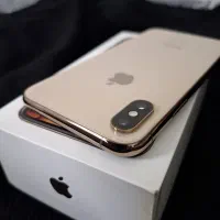 آیفون xs گیگ 64در حد