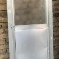 در سرویس بهداشتی و آبگرمکن گازی