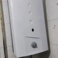 فروش آبگرمکن دیواری وکولر آبی 3100درحد نو