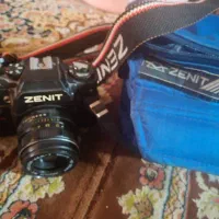 دوربین عکاسی ZENIT همراه با فلاش