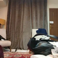 دو عدد پرده مخمل طوسی و مخمل سرمه ای