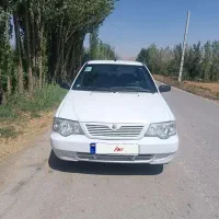 ماشین بدون رنگ