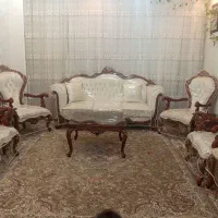 مبلمان سلطنتی و استیل 9 نفره، همراه میز و دو عسلی