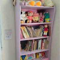 کتابخانه و کمد