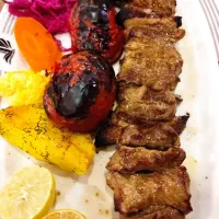 نیازمند خانم آشپز