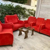 مبل ۷ نفره و میز عسلی