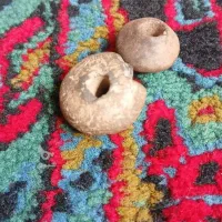 مهره و سنگ های قدیمی