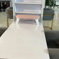 میز ناخن وصندلی|آرایشگاه و سالنهای زیبایی|شاهینشهر, گزبرخوار|دیوار