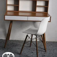 میز تحریر و آرایش