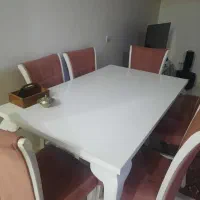 میز غذاخوری ۶ نفره سالم و تمیز