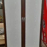 کمد جالباسی تمیز در حد نو بدون خط و خش