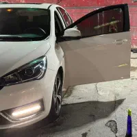 آریزو 5 مدل ۴۰۲