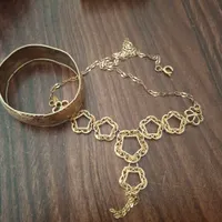 گردنبنددرحدنو۲۰۰بالای تابلو