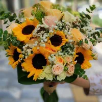 کارآموز خانم یا اقاجهت گلفروشی محدوده بلوارفرودگاه