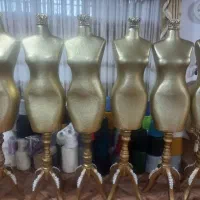 مانکن ویترنی کاملاً تمیز و نو