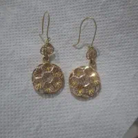 گوشواره نمادار