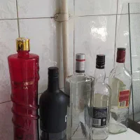 شیشه تزیینی و گلدان شیشه ای