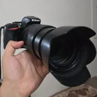 نیکون d5600 با دو لنز جدا