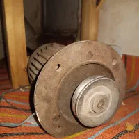 دینام  سالم الکترو موتور قدیمی بسیار بسیار قوی