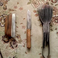 وسایل بافتن قالی ، دَف،چاقو،شانه