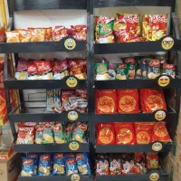 استند فروشگاه سوپرمارکتی مخصوص چیپس و پفک|فروشگاه و مغازه|اسدآباد, |دیوار