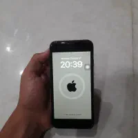 آیفون ۸ ریجستر شده باتری ۸۲ درصد فابریک دارای جعبه