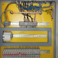 برقکار برقکاری سیم کشی رفع اتصالی تمام نقاط شبانه|خدمات پیشه و مهارت|اصفهان, خرم|دیوار