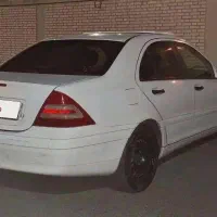 دو دستگاه بنز الگانس C240، یکی اوراقی، یکی پلاکدار
