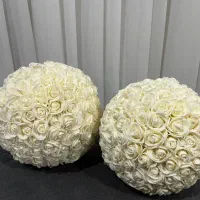 توپ گل برای تزئینات