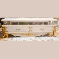 میز تلوزیون سلطنتی در حد نو